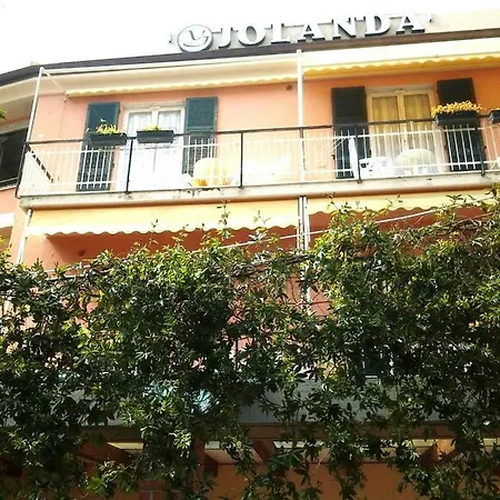 Jolanda Hotel