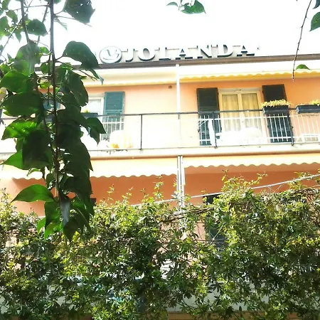 Jolanda Ξενοδοχείο *